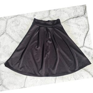 Charlotte Russe Black Circle Midi Skirt Size Small